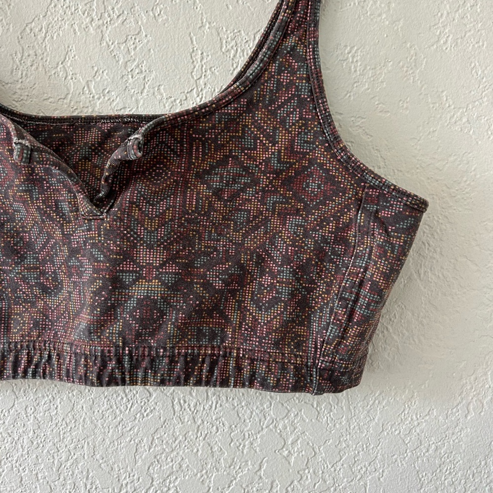 Patterned Crop Top - Picture 2 of 3